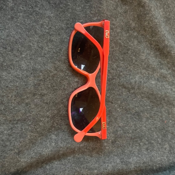 D&G sunglasses - Picture 2 of 2